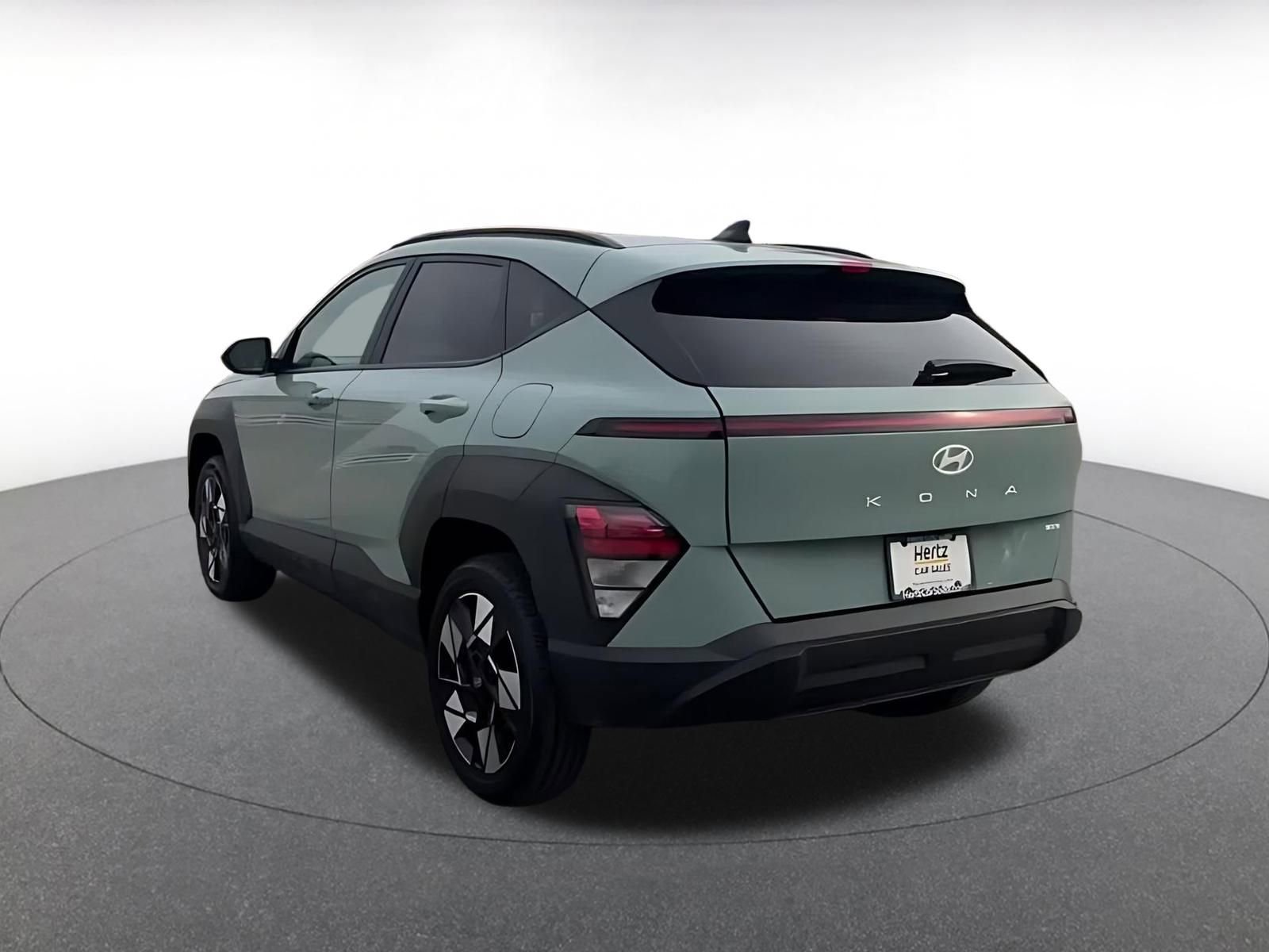 Used 2025 Hyundai Kona SEL image 11