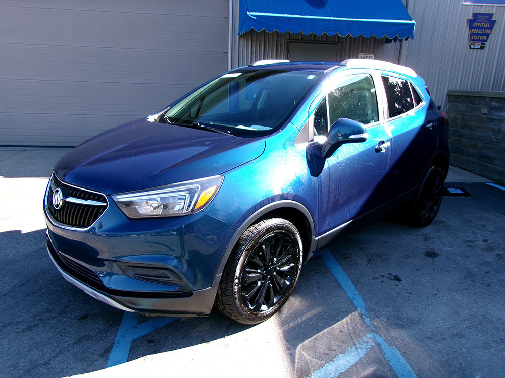 Used 2019 Buick Encore Preferred FWD image 1
