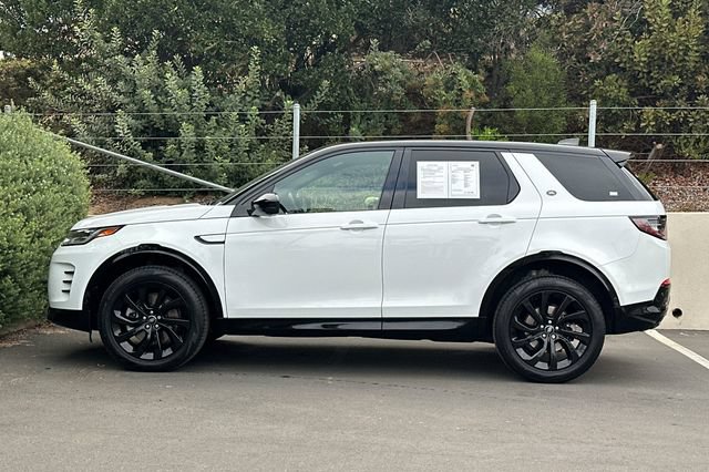 Certified 2025 Land Rover Discovery Sport Dynamic SE AWD/4WD image 2