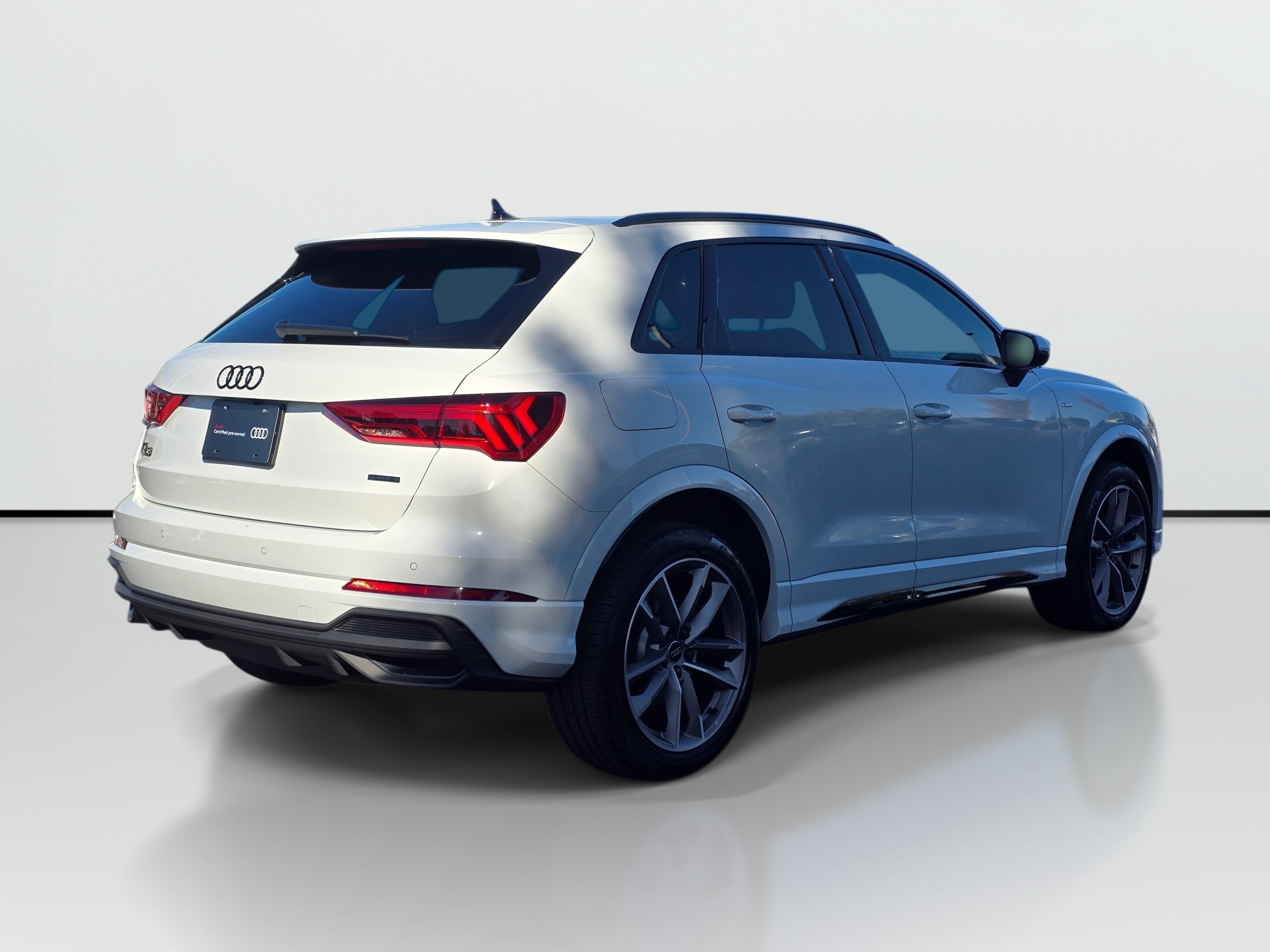 Certified 2025 Audi Q3 2.0T Premium AWD/4WD image 6