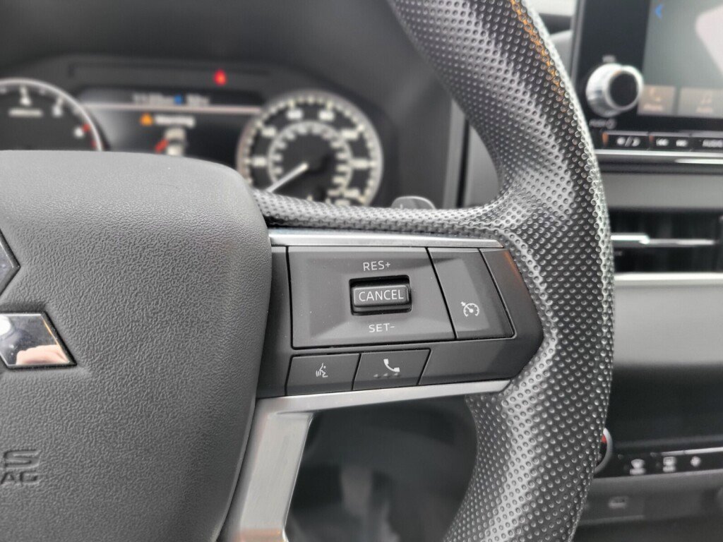 Used 2022 Mitsubishi Outlander ES image 24