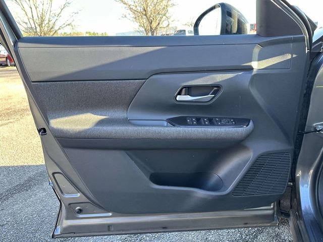 New 2026 Nissan Kicks SV w/ SV Premium Package image 14