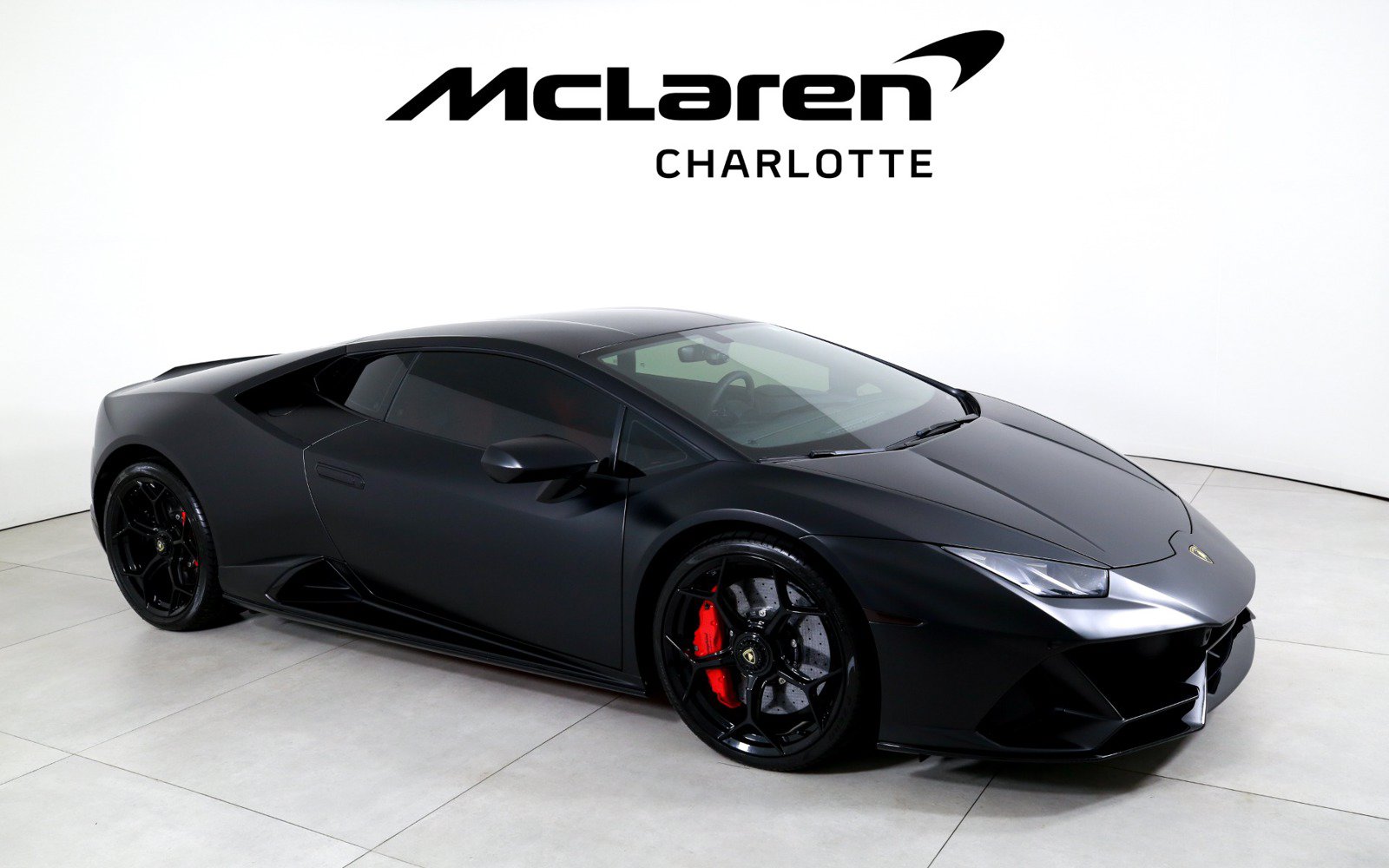 Used 2020 Lamborghini Huracan EVO AWD/4WD image 2
