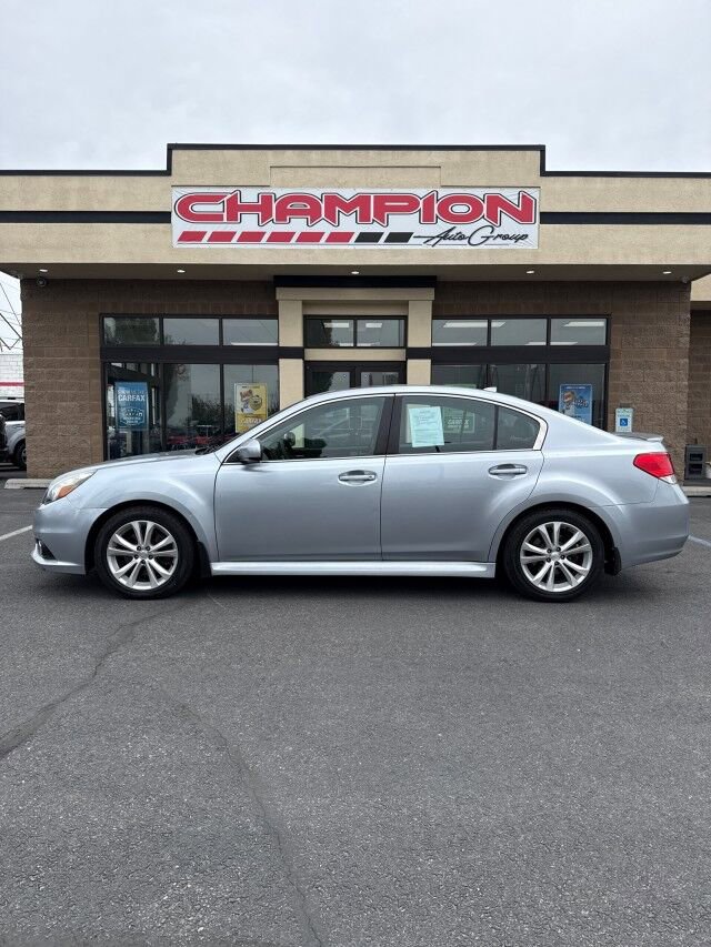 Used 2013 Subaru Legacy 3.6R Limited w/ Popular Pkg 2 AWD/4WD image 2