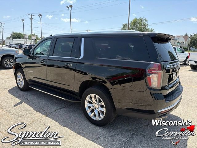 Used 2023 Chevrolet Suburban Premier AWD/4WD image 6