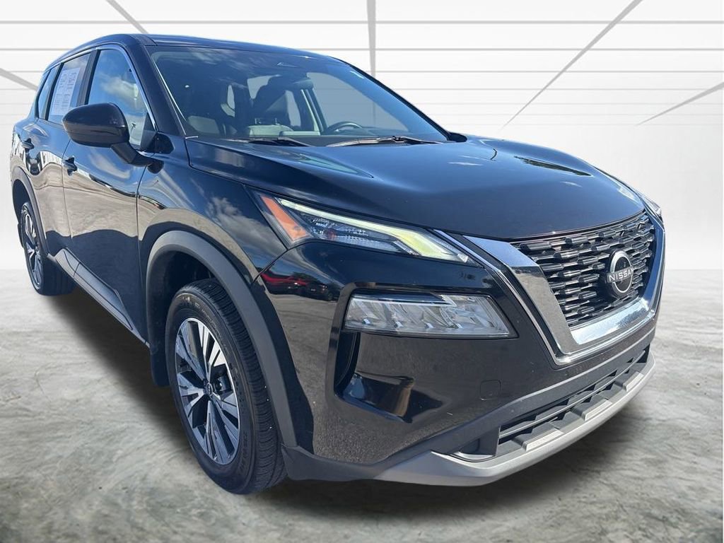 Used 2023 Nissan Rogue SV image 3