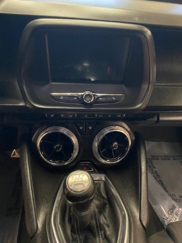Used 2017 Chevrolet Camaro LT RWD image 21