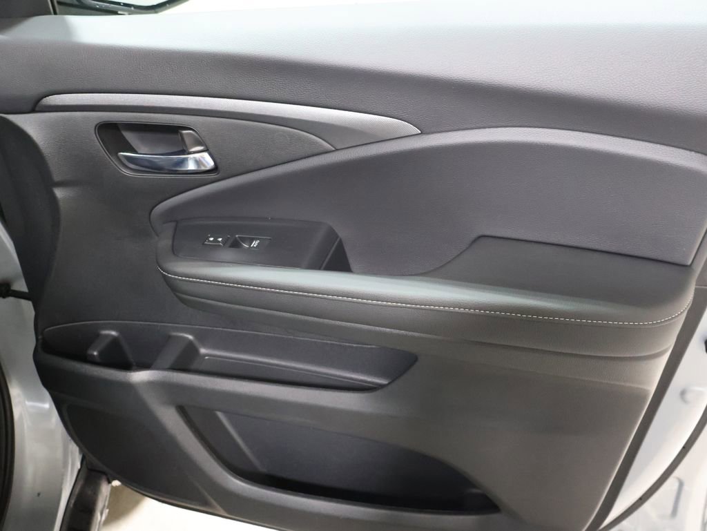 New 2026 Honda Ridgeline RTL image 17