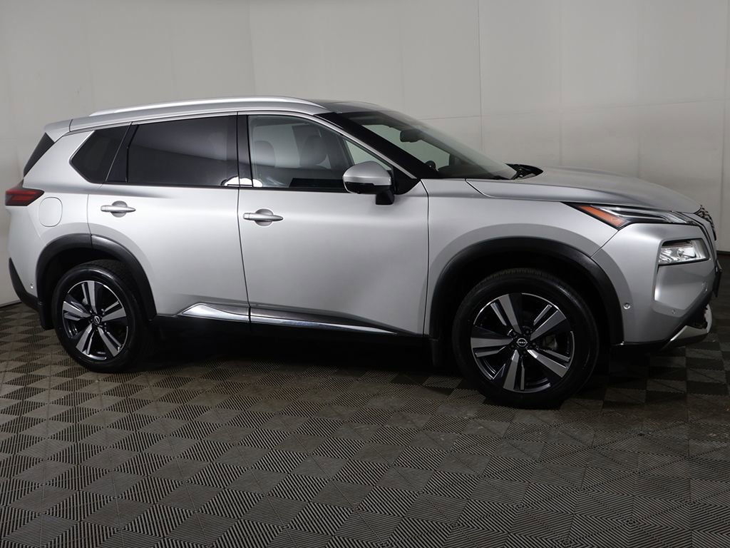 Used 2022 Nissan Rogue Platinum w/ Head-Up Display Package AWD/4WD image 19