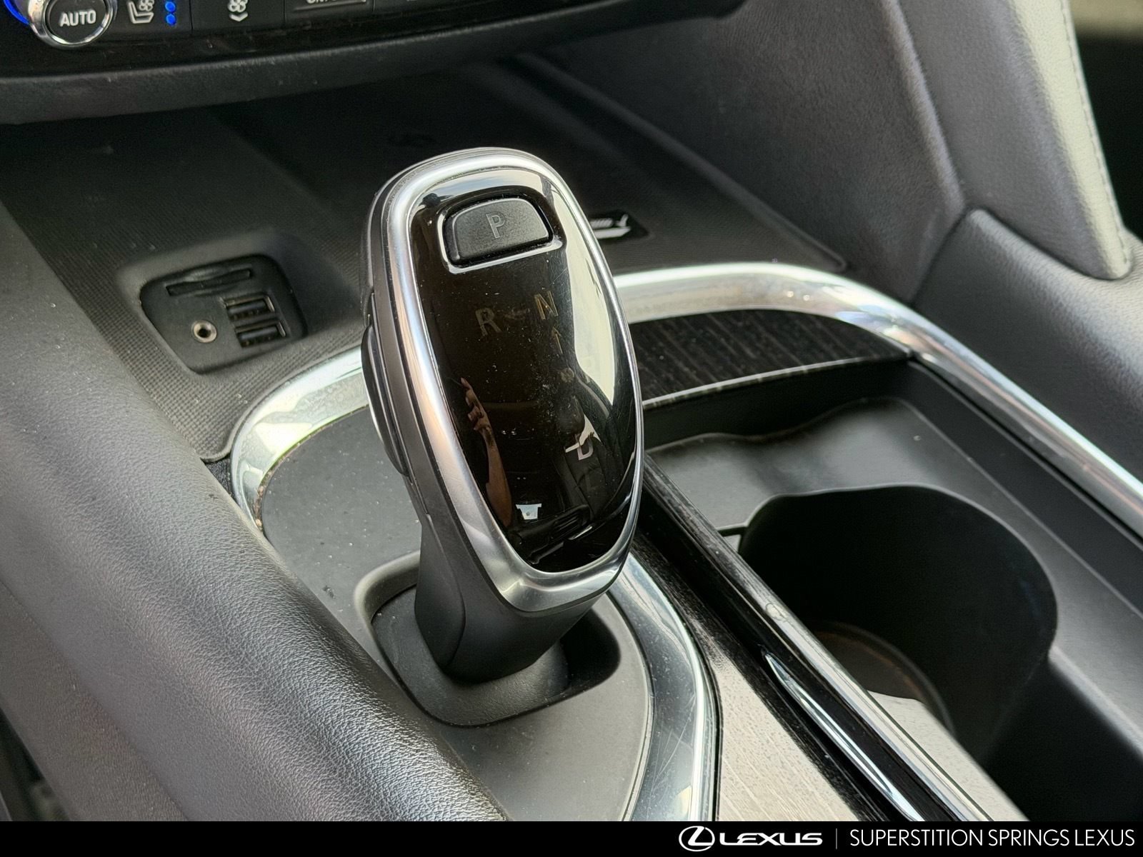 Used 2020 Buick Enclave Avenir w/ Avenir Technology Package FWD image 31