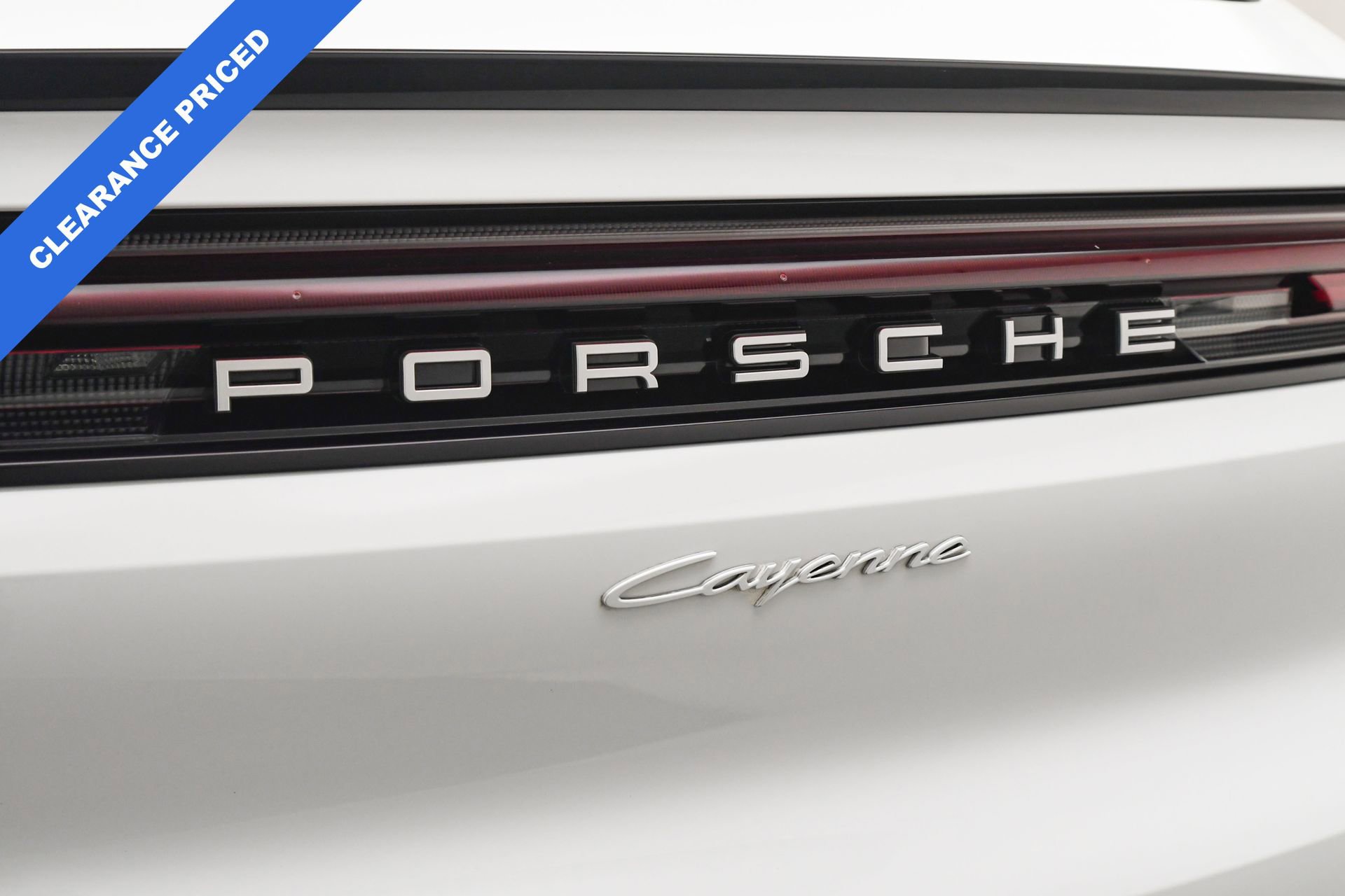 Used 2024 Porsche Cayenne Coupe image 22