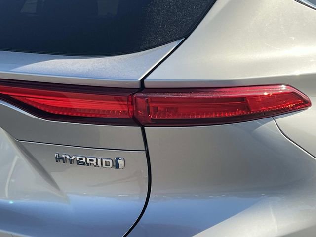 Used 2021 Toyota Venza LE AWD/4WD image 10