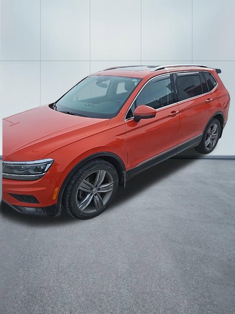 Used 2018 Volkswagen Tiguan SEL Premium w/ 3rd Row Seat Package image 6