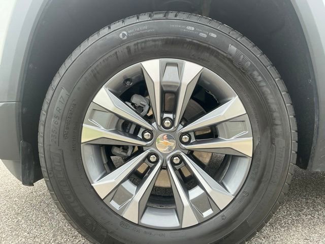 Used 2026 Chevrolet Equinox LT w/ Convenience Package II AWD/4WD image 13