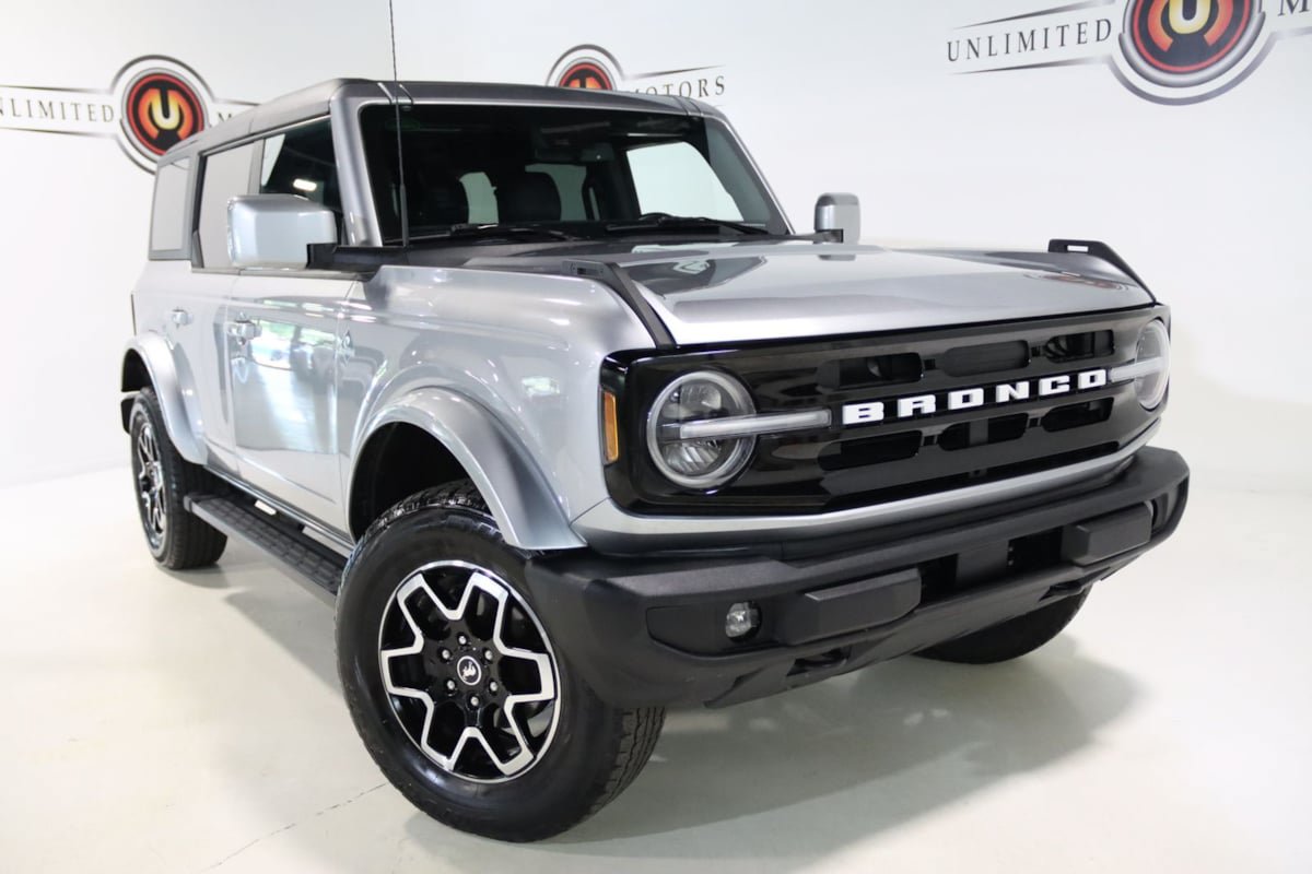 Used 2023 Ford Bronco Outer Banks AWD/4WD image 8