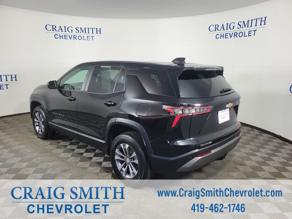 Used 2025 Chevrolet Equinox LT FWD image 3