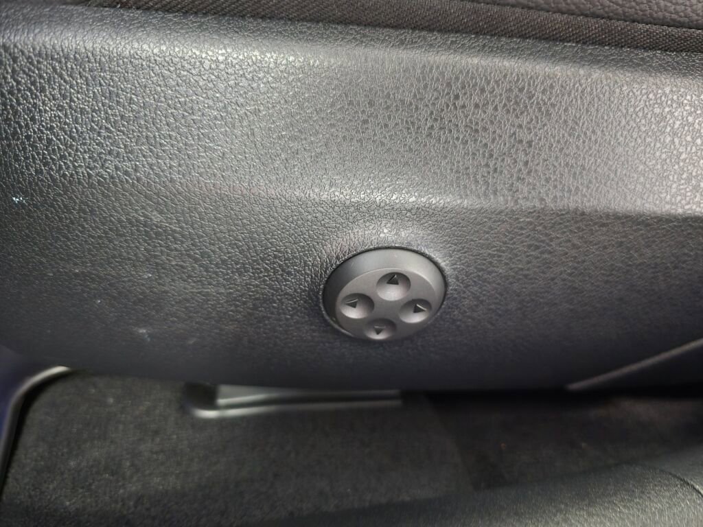 Used 2024 Mercedes-Benz C 300 4MATIC Sedan image 34