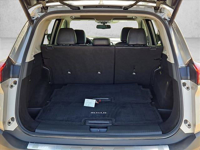 Used 2023 Nissan Rogue SL FWD image 6