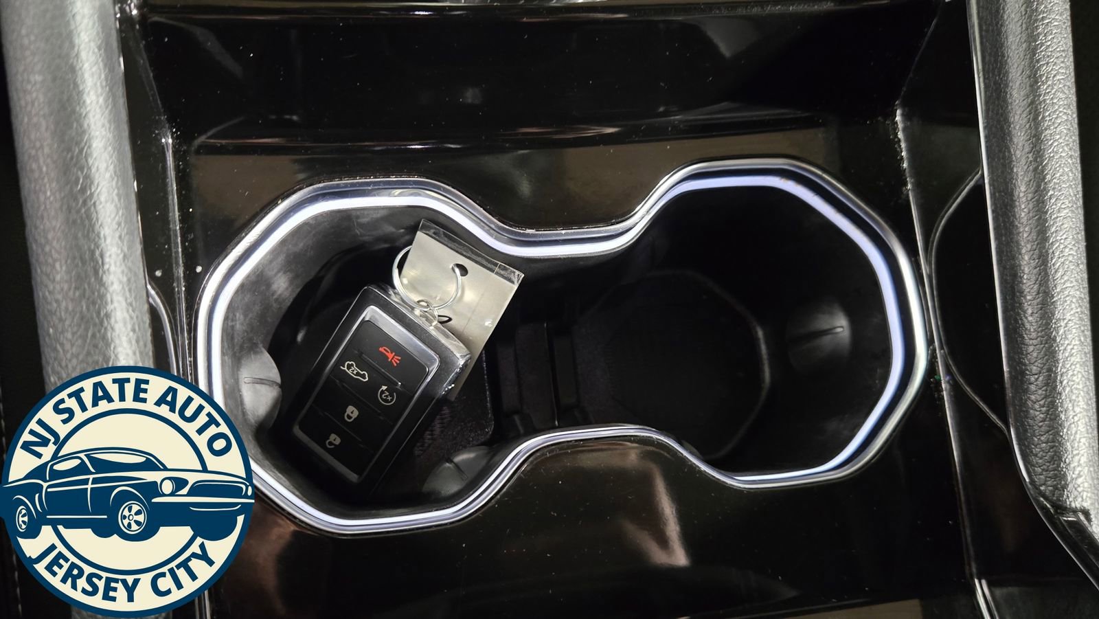 Used 2023 Jeep Grand Cherokee Altitude image 19