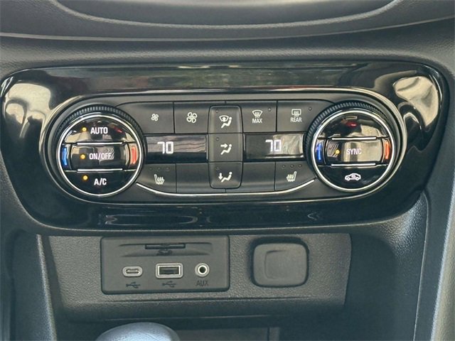 Certified 2022 Buick Encore GX Essence w/ Advanced Technology Package image 15