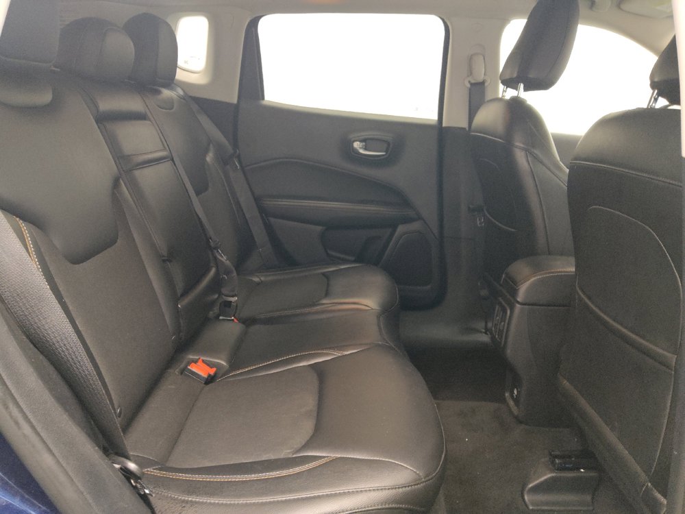 Used 2018 Jeep Compass Latitude w/ Safe & Security Group FWD image 19
