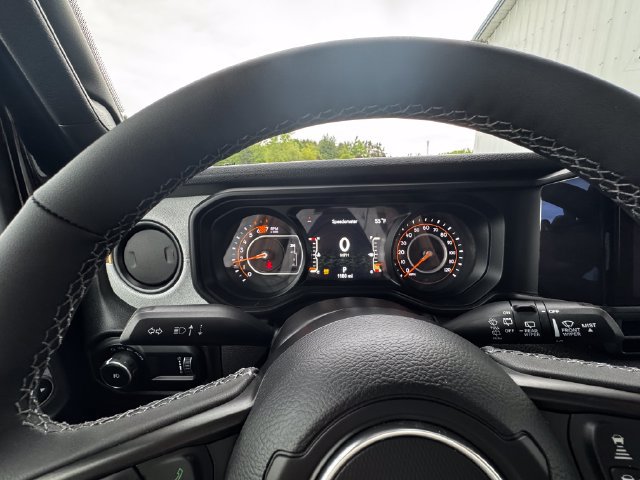 New 2026 Jeep Wrangler Sport AWD/4WD image 30