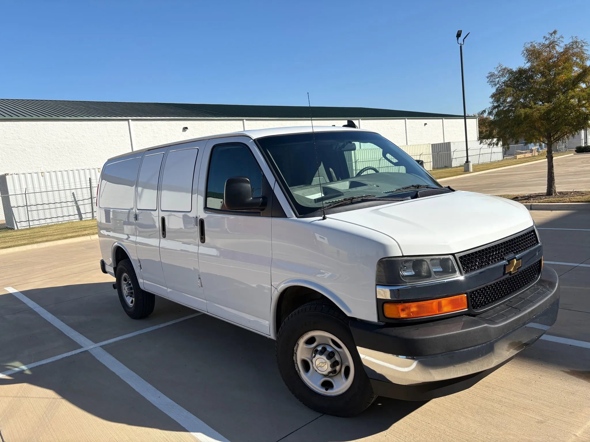 Used 2020 Chevrolet Express 2500 Regular Van 3D w/ Enhanced Convenience Package image 1