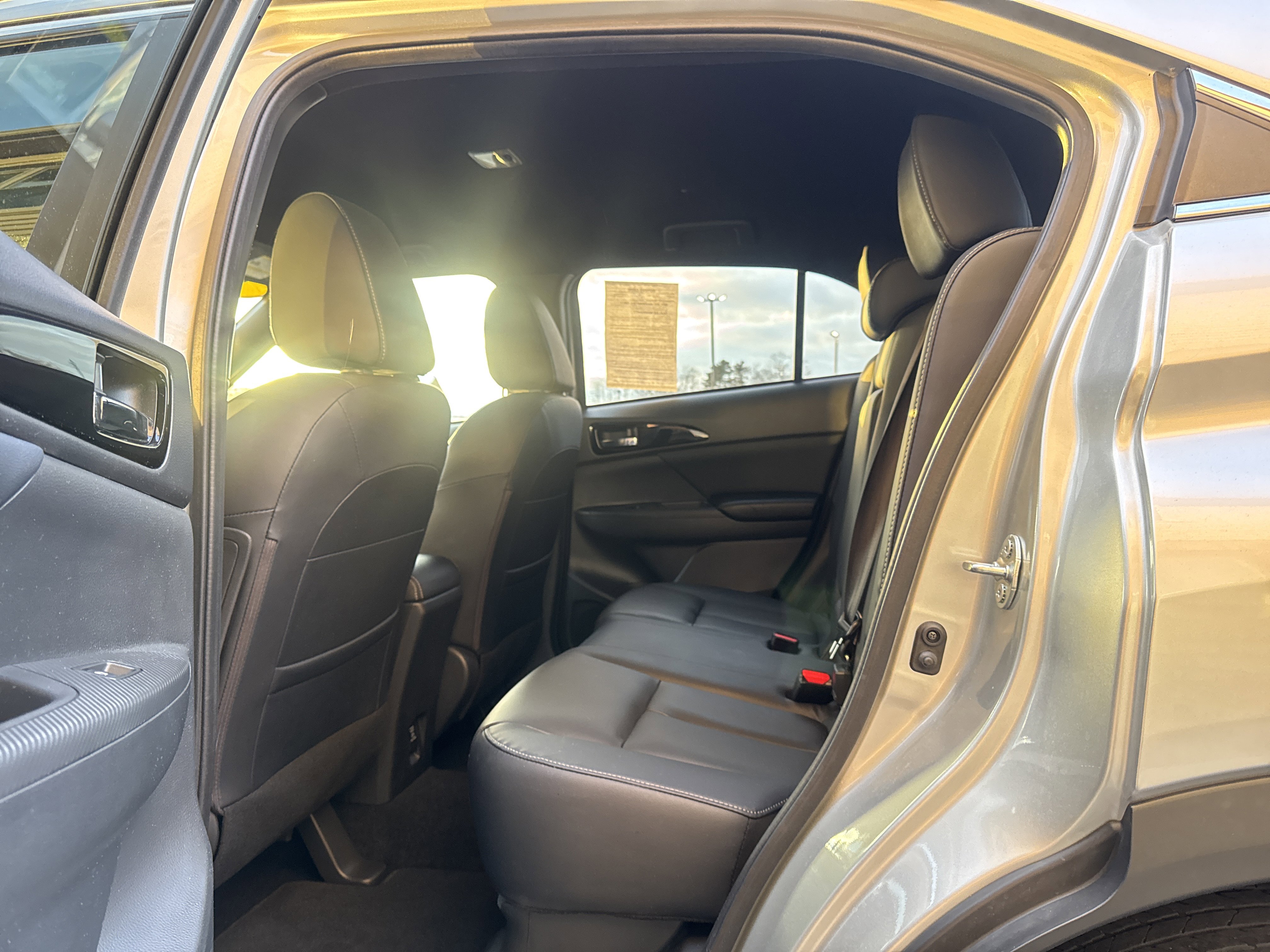 Used 2022 Mitsubishi Eclipse Cross SEL 4WD image 10