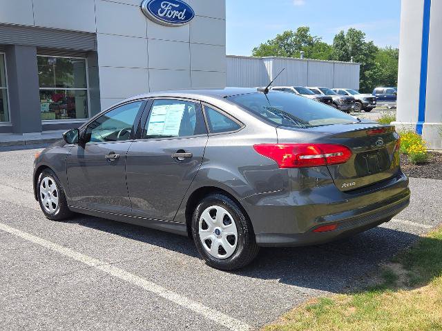 Certified 2018 Ford Focus S FWD image 2