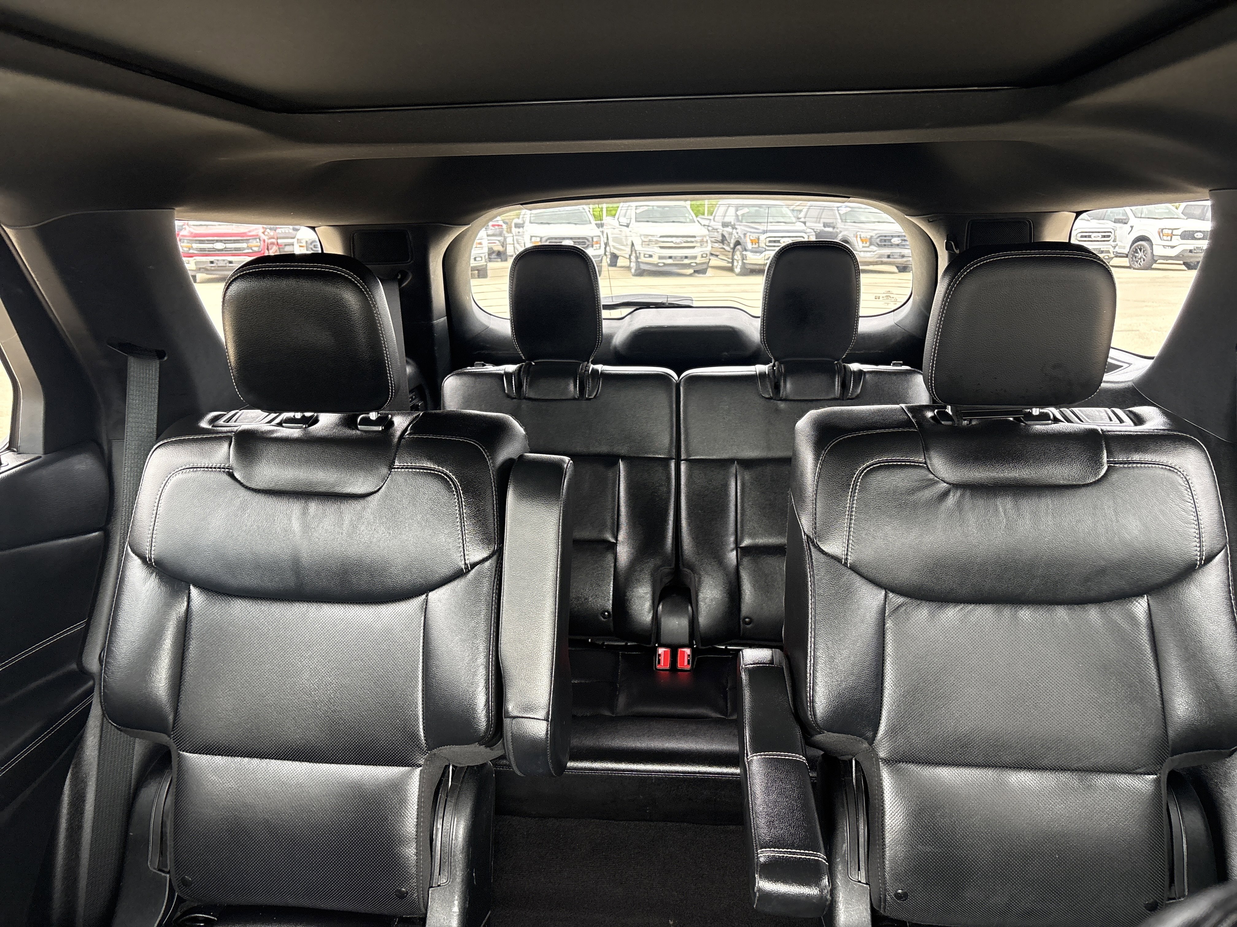 Used 2022 Ford Explorer ST w/ Equipment Group 401A AWD/4WD image 16