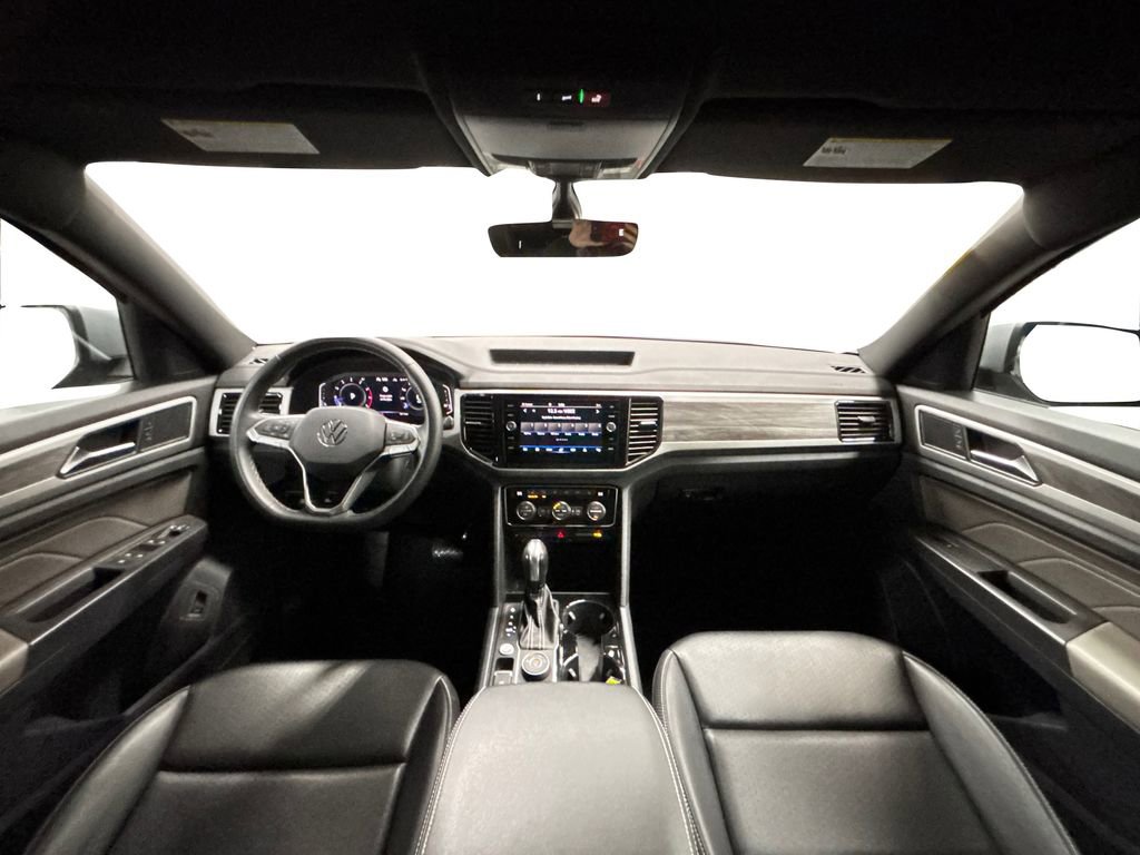 Used 2022 Volkswagen Atlas Cross Sport SE image 19