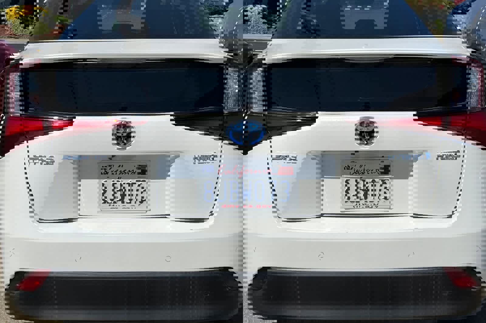 Used 2019 Toyota Prius LE w/ Carpet Mat Package FWD image 19