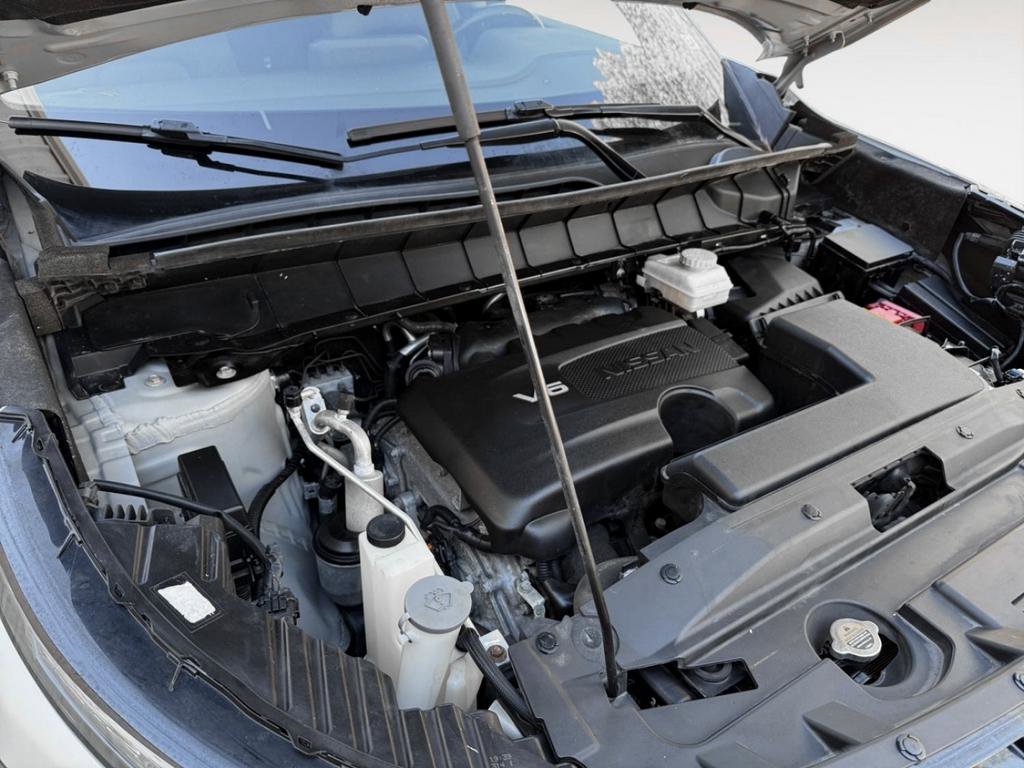 Used 2022 Nissan Pathfinder SL w/ Lighting Package (N92) image 29