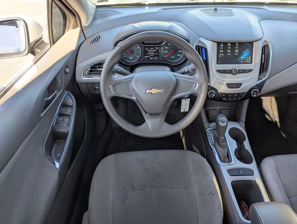 Used 2018 Chevrolet Cruze LS FWD image 24