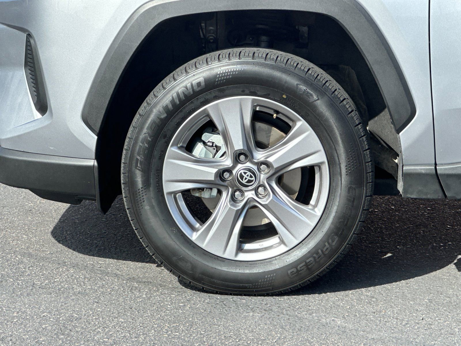 Used 2025 Toyota RAV4 LE AWD/4WD image 22