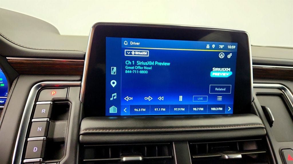 Used 2023 Chevrolet Suburban High Country w/ Advanced Technology Package AWD/4WD image 17