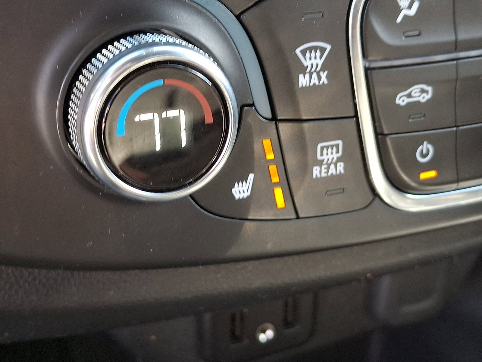 Certified 2023 Chevrolet Traverse LT w/ LPO, Floor Liner Package image 23