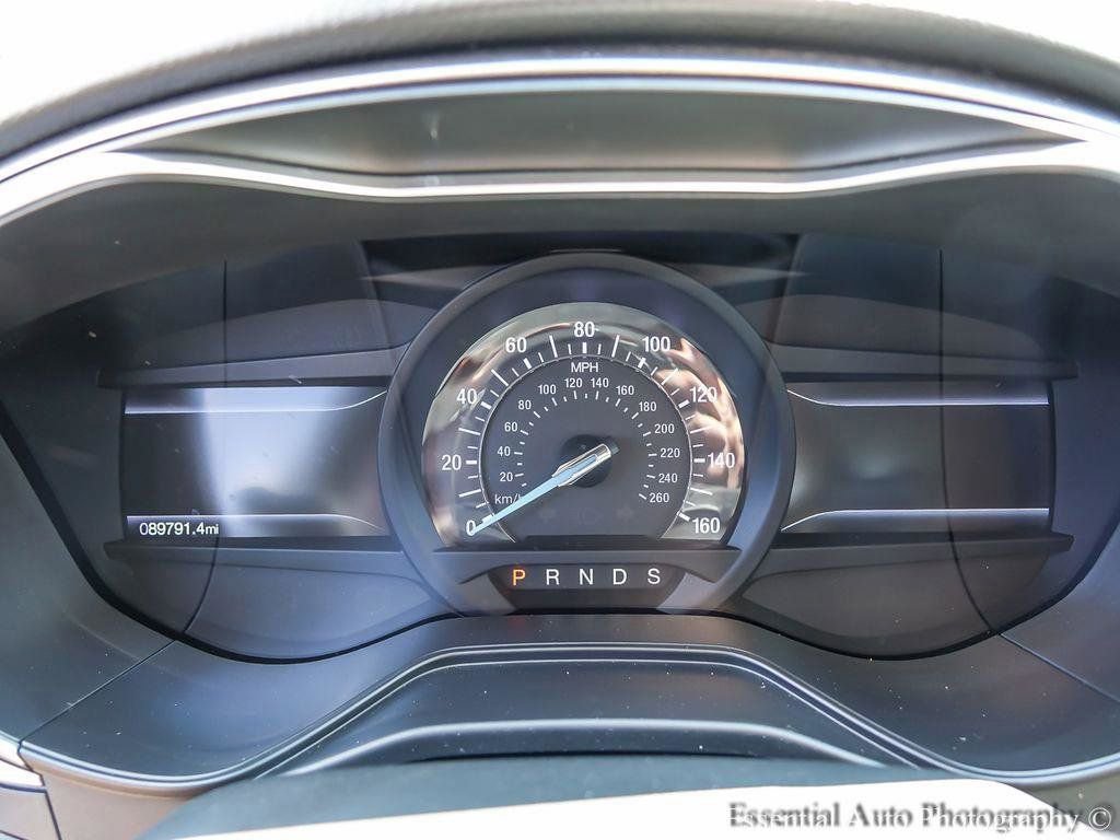 Used 2019 Ford Fusion SE image 13