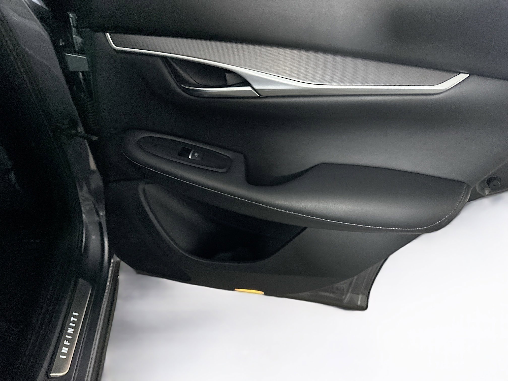 Used 2023 INFINITI QX50 Luxe image 29