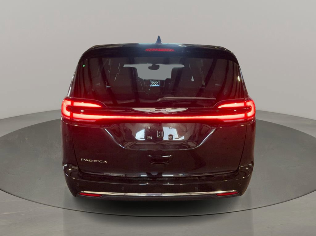 New 2026 Chrysler Pacifica Select image 6