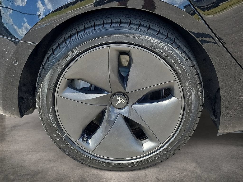 Used 2020 Tesla Model 3 Standard Range Plus RWD image 7
