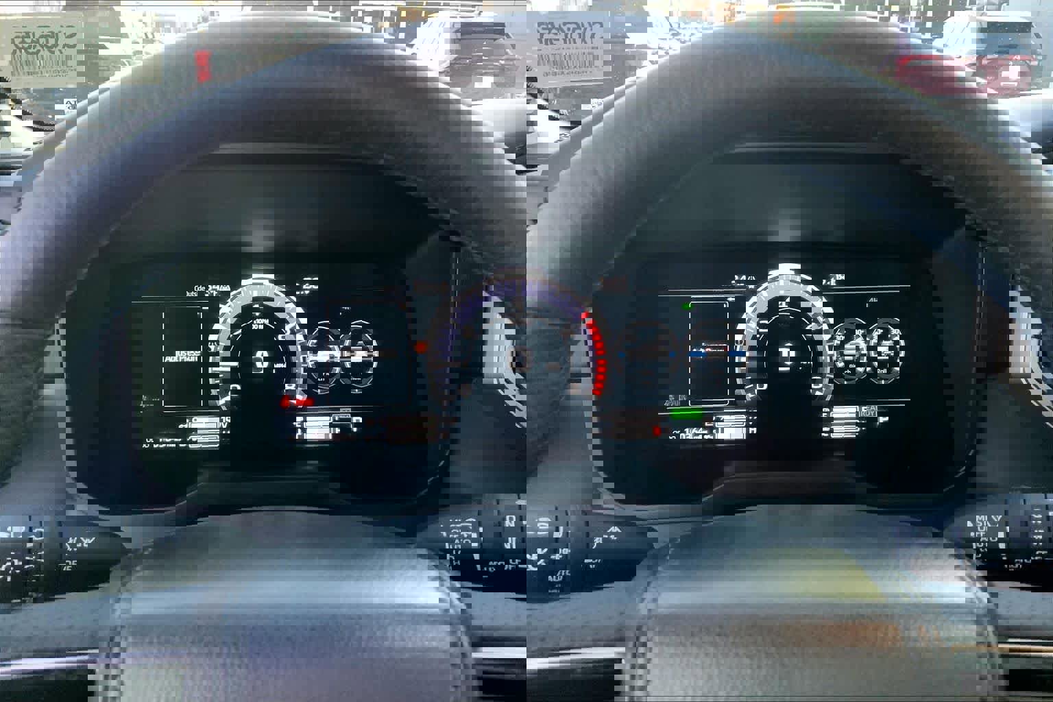 Used 2025 Toyota Sequoia Platinum image 25