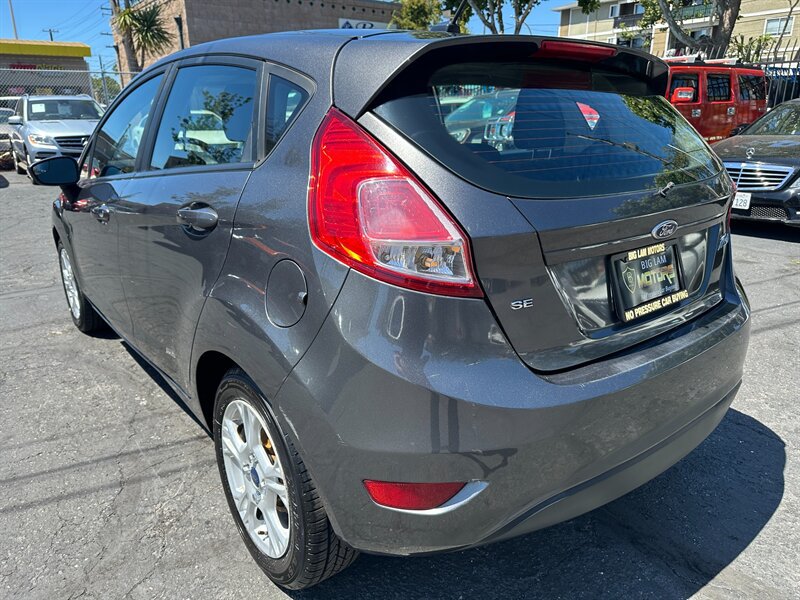 Used 2016 Ford Fiesta SE FWD image 6