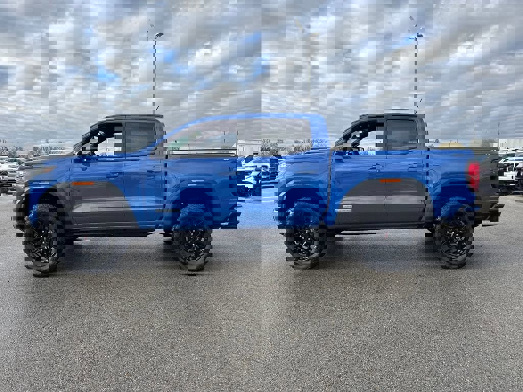 New 2025 GMC Canyon Elevation w/ Convenience Package image 3