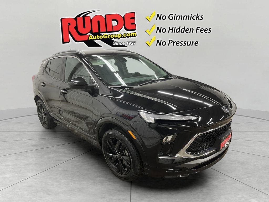 Used 2025 Buick Encore GX Sport Touring AWD/4WD image 7