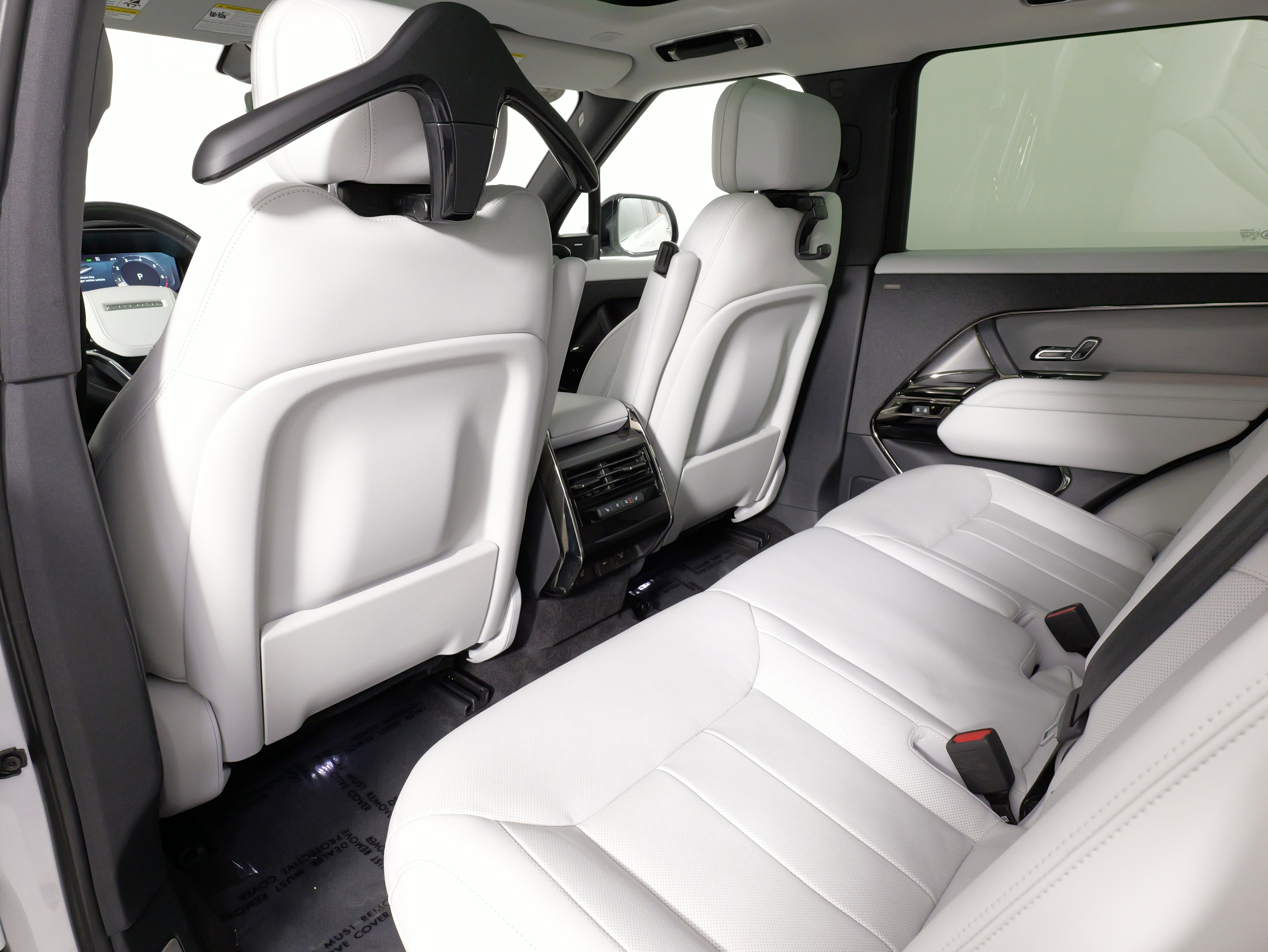 Used 2023 Land Rover Range Rover Sport SE image 37