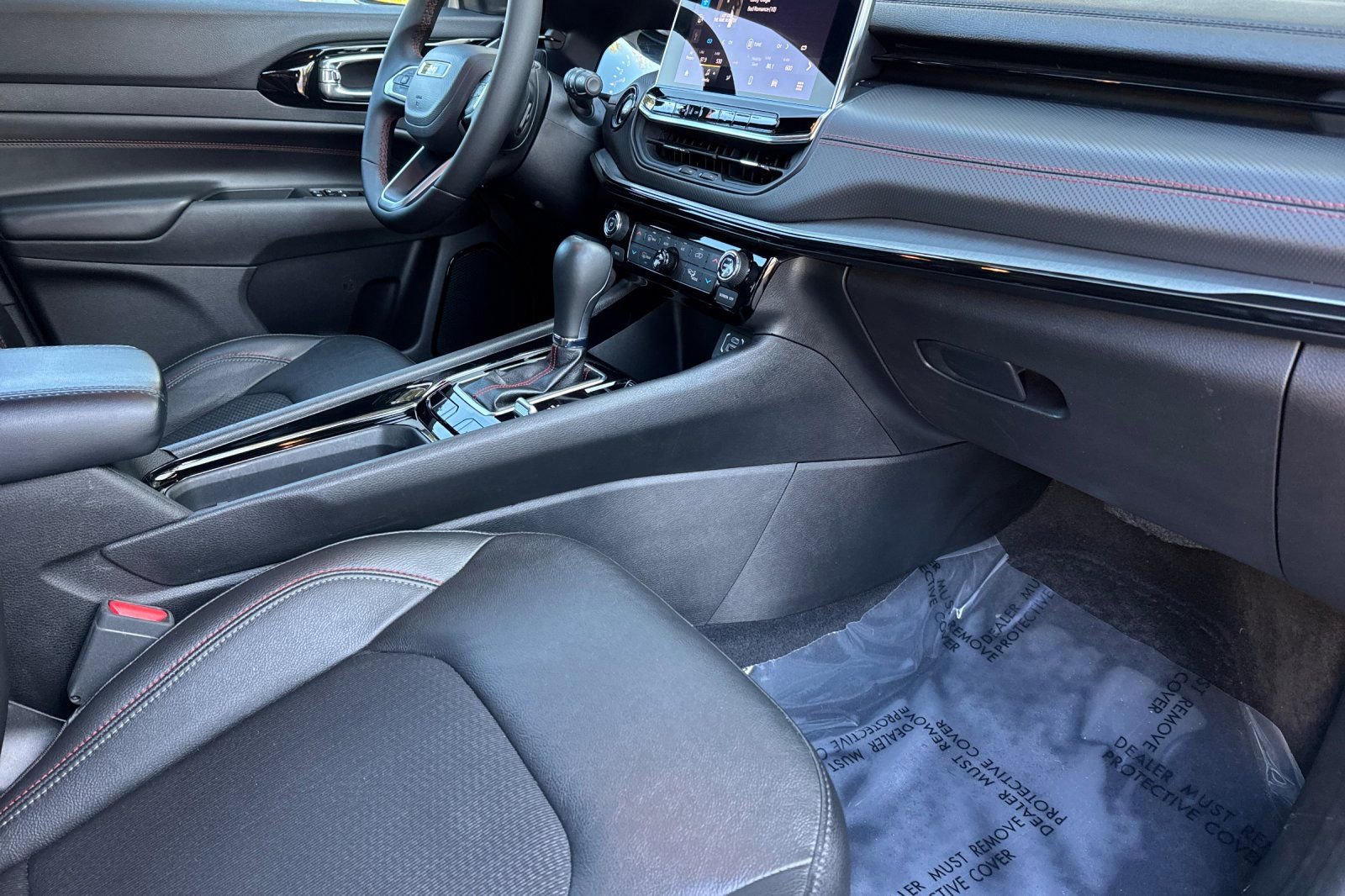 Used 2024 Jeep Compass Trailhawk image 18