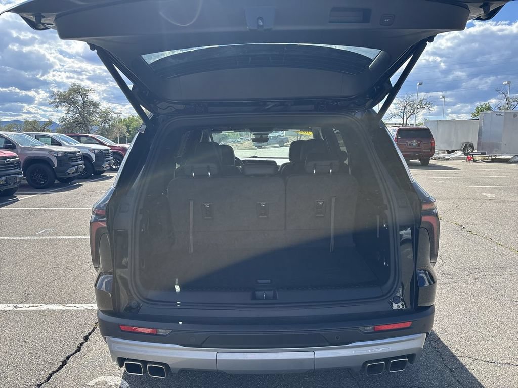 Certified 2024 Chevrolet Traverse Z71 w/ Enhanced Driving Package AWD/4WD image 30