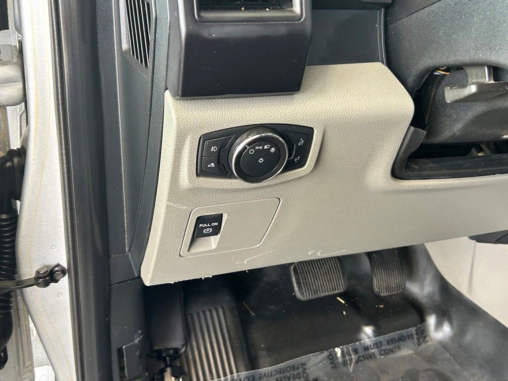 Used 2018 Ford F150 XL w/ Equipment Group 101A Mid AWD/4WD image 32
