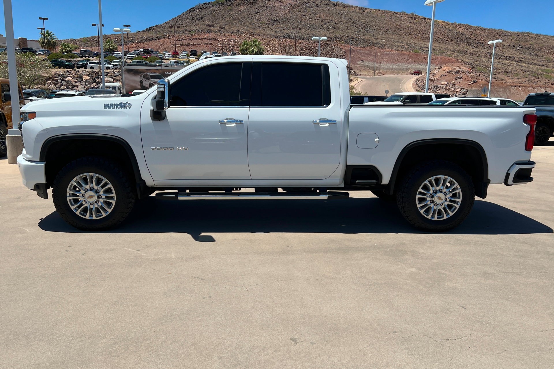 Used 2021 Chevrolet Silverado 3500 High Country w/ Z71 Off-Road Package AWD/4WD image 2